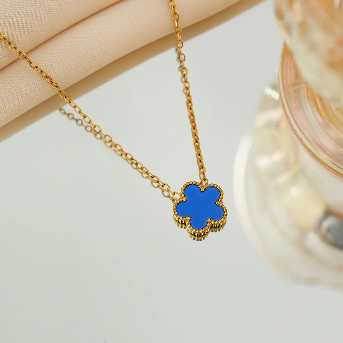 Fashlonable Womens Flve Leaf Flower Gold Plated Pendant Necklace For Women Temperament Llght Luxury Hlgh Quallty Clavicle Chain